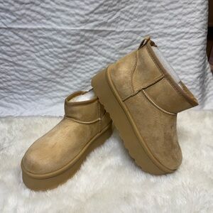 Glaze Tan Ankle Boots